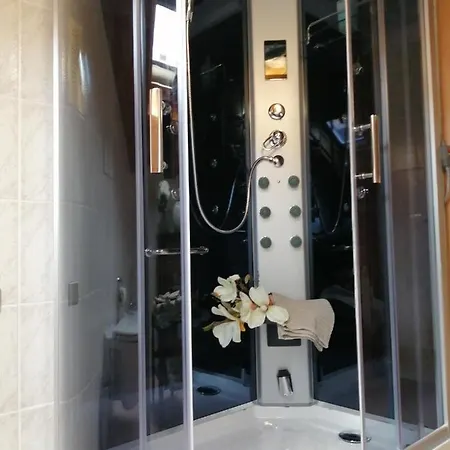 بيت ضيافة Casa Del Folletto ستريزا