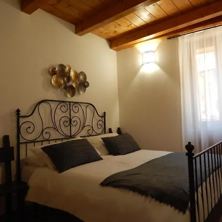 Casa Del Folletto Guest house 4*